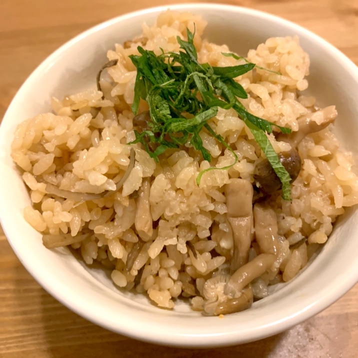 冷蔵庫の余り物で炊き込みご飯